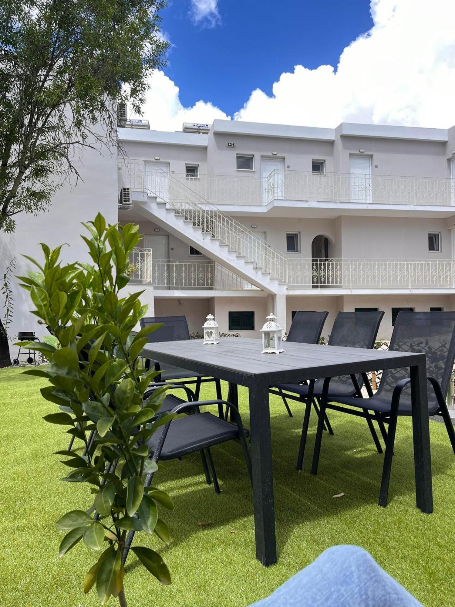 Nisea Apartments 阿普索斯 外观 照片